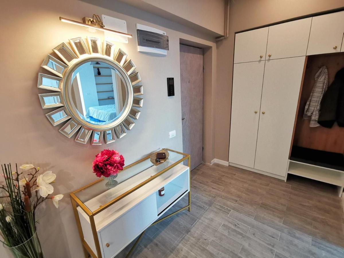 Velier Summer Apartment Mamaia Exterior photo